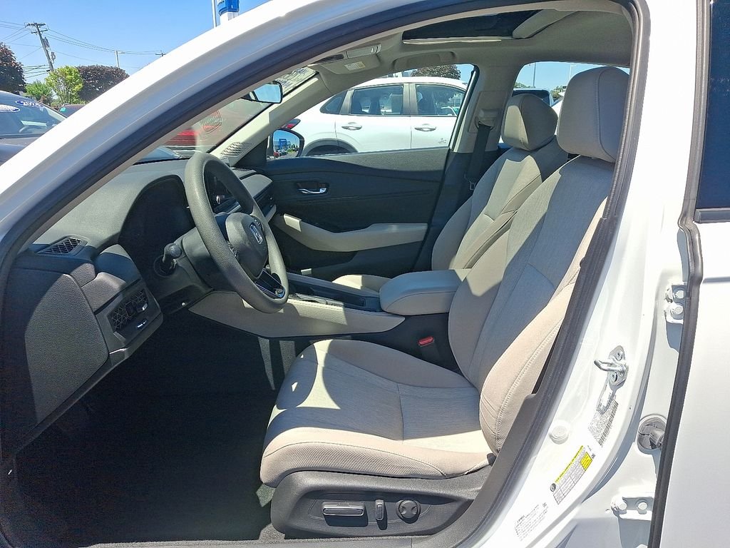 Certified Used 2023 Platinum White Pearl Honda EX image 13