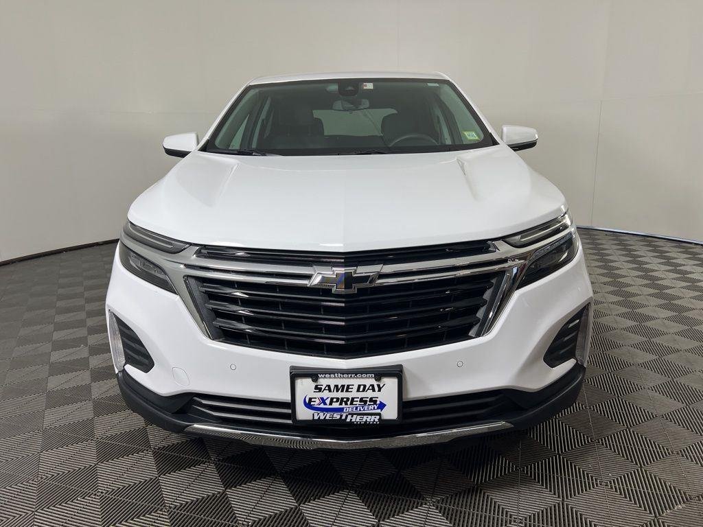 Used 2024 Summit White Chevrolet LT image 10