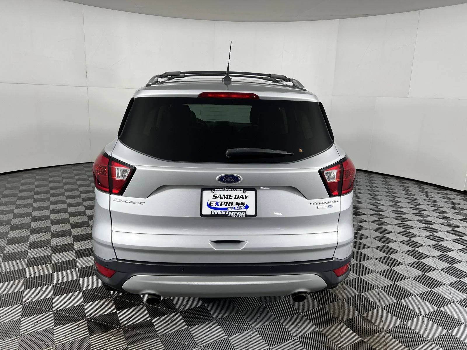 Used 2019 Ingot Silver Ford Titanium image 5
