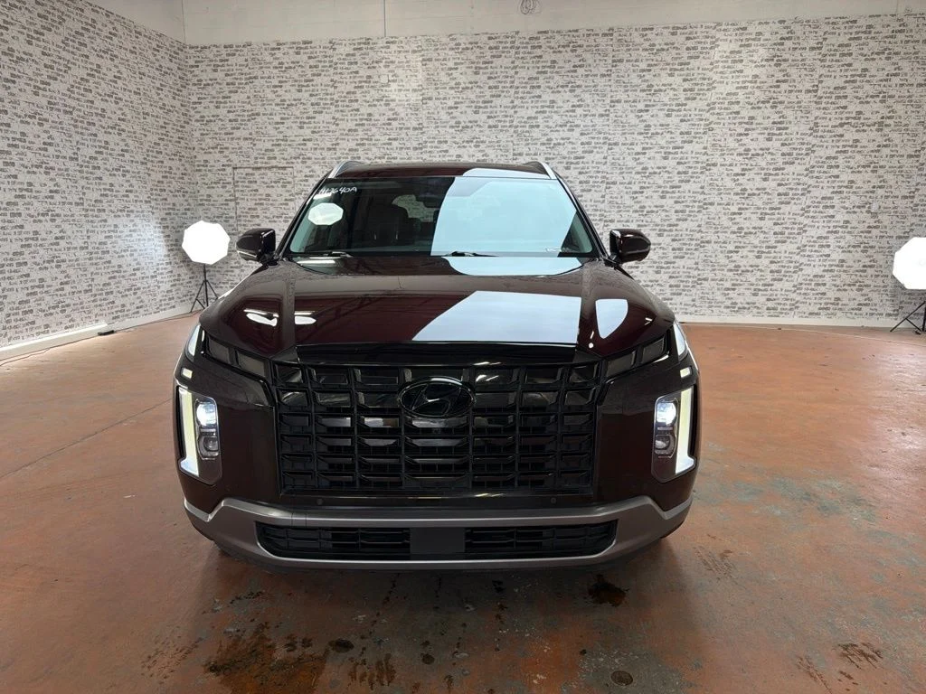 Used 2024 Sierra Burgundy Hyundai SEL image 2