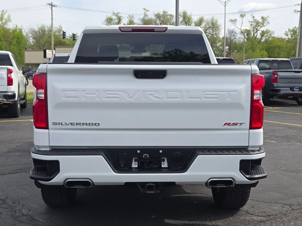 Used 2024 White Chevrolet RST image 13
