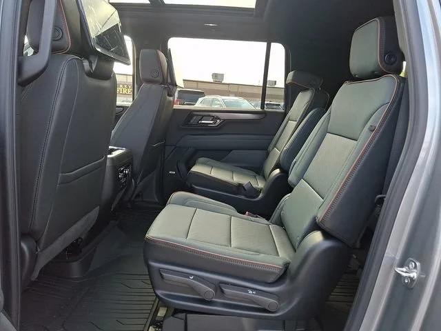 New 2026 Sterling Metallic GMC AT4 image 7