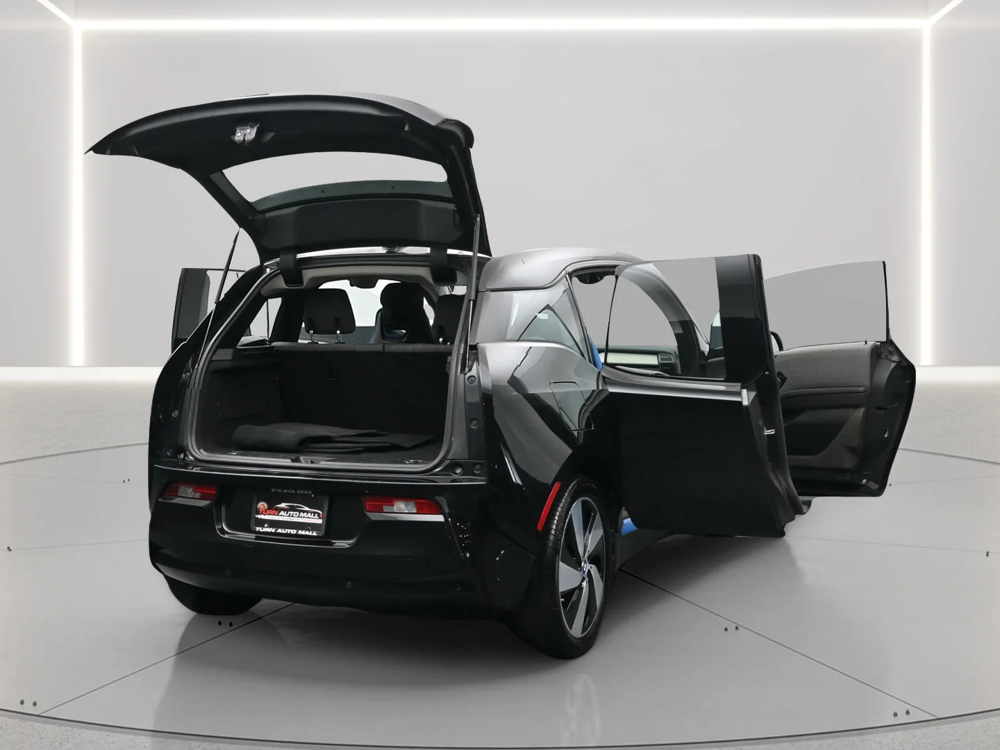 Used 2016 Fluid Black w/Highlight BMW i Blue BMW  image 31