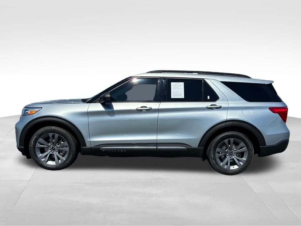 Used 2021 Silver Ford XLT image 2