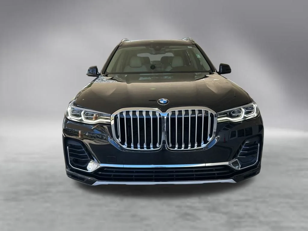 Used 2019 Black BMW xDrive40i image 14