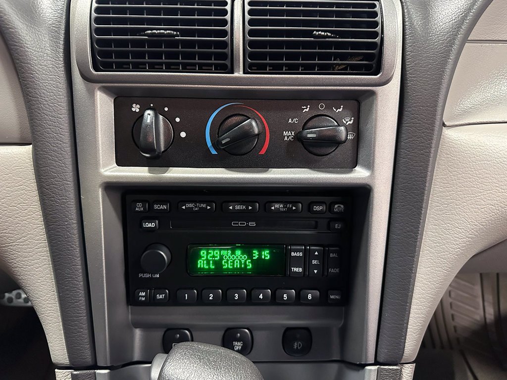 Used 2004  Ford GT image 55