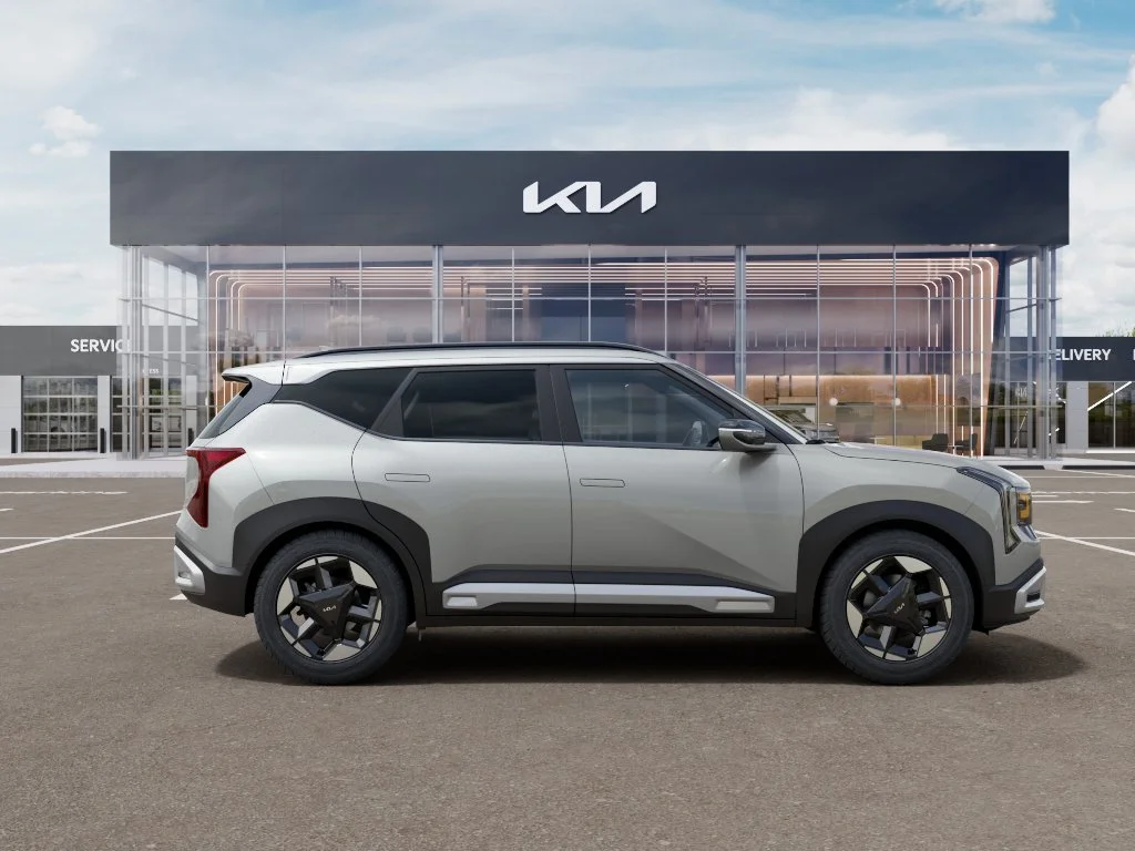 New 2027 Ivory Silver Kia EX image 8