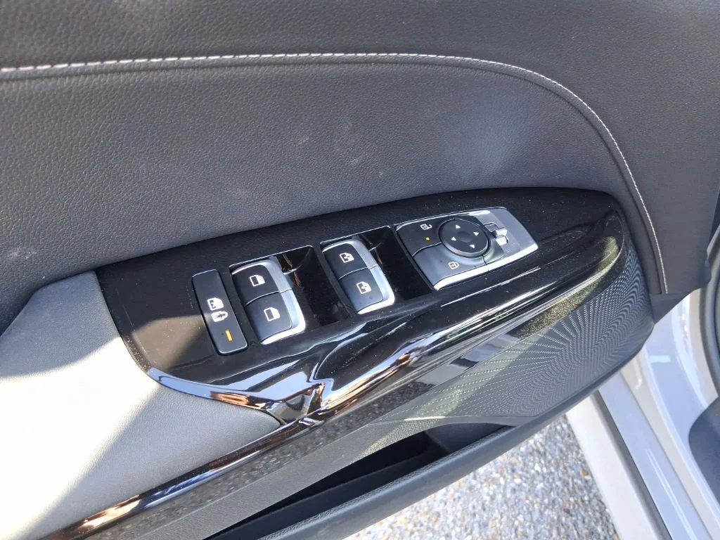 New 2026 Gray Kia GT-Line image 9