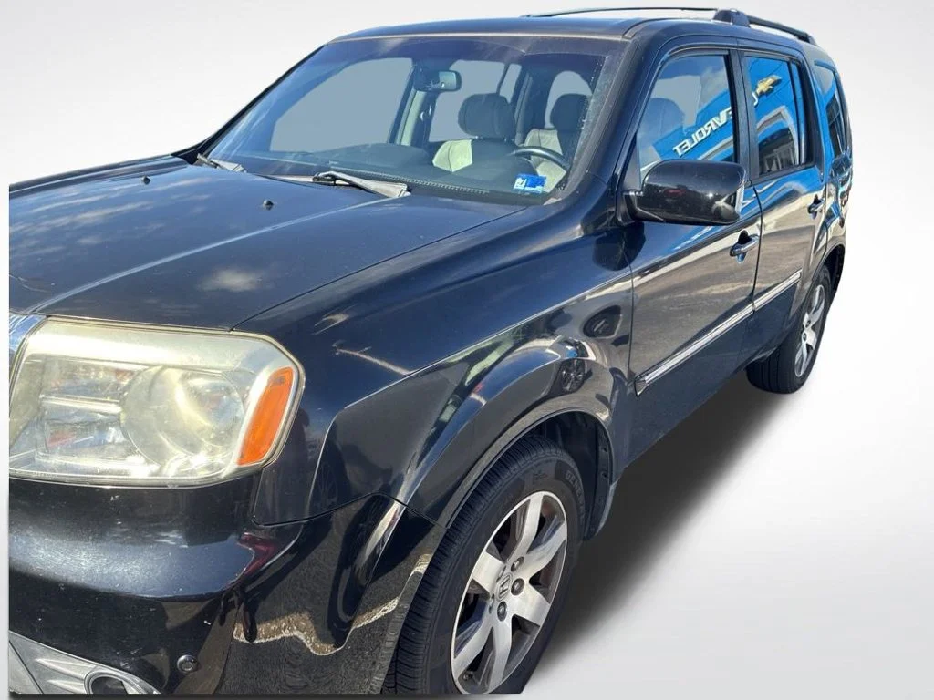 Used 2012 Black Honda Touring image 4