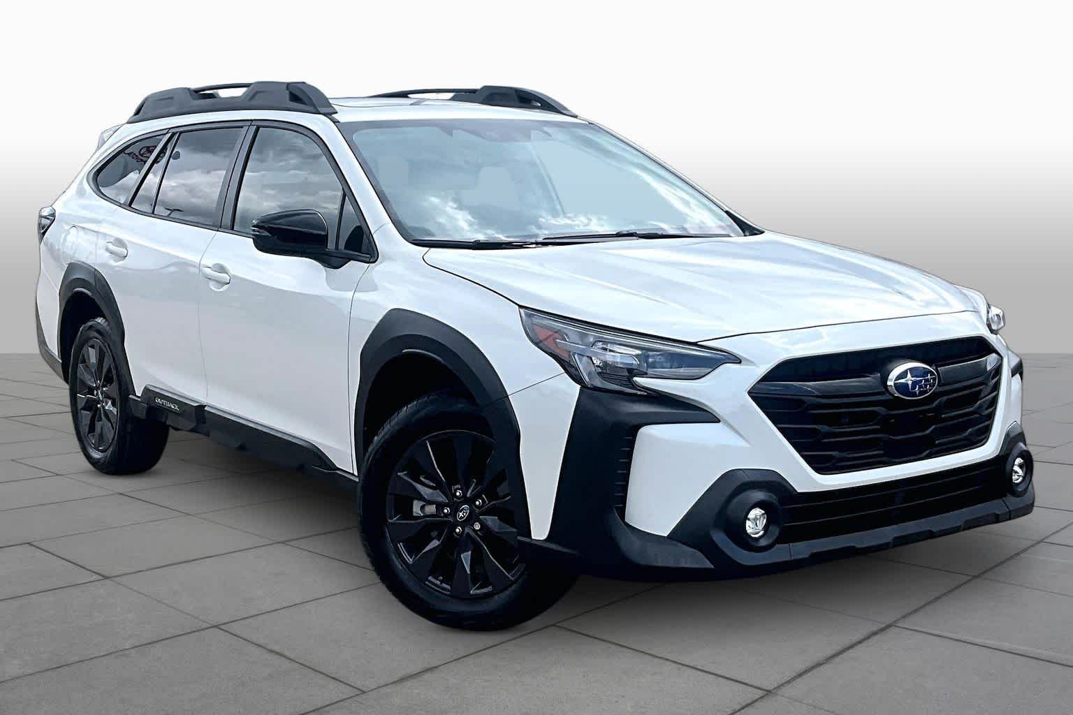Used 2025 Crystal White Pearl Subaru Onyx Edition image 3