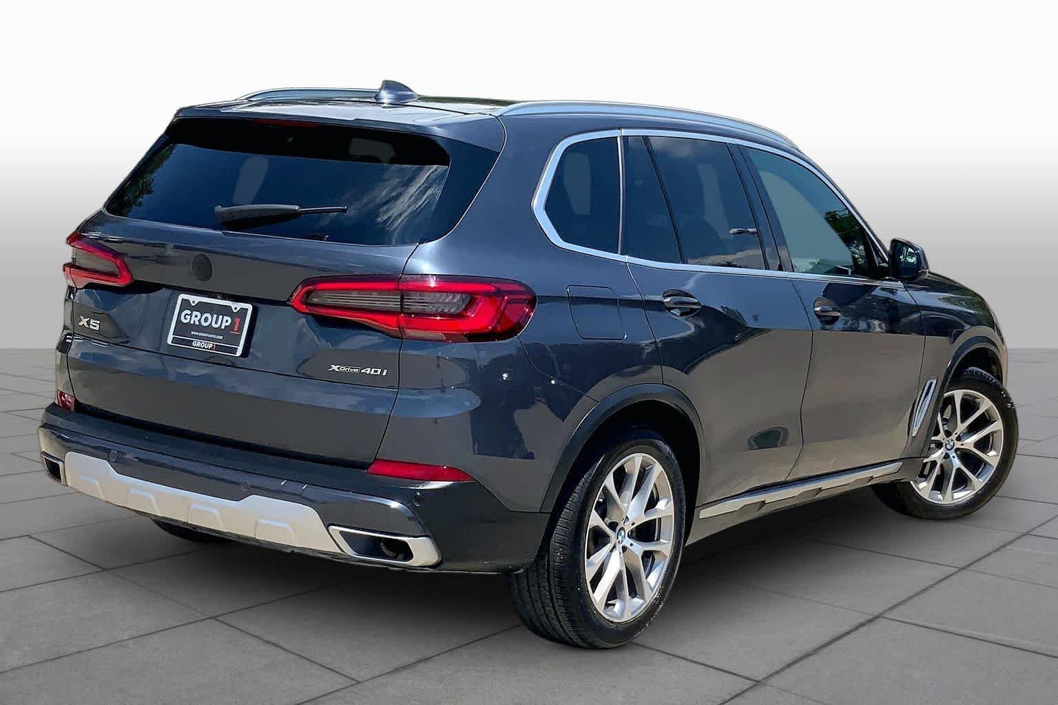 Used 2019 Arctic Grey Metallic BMW xDrive40i image 25
