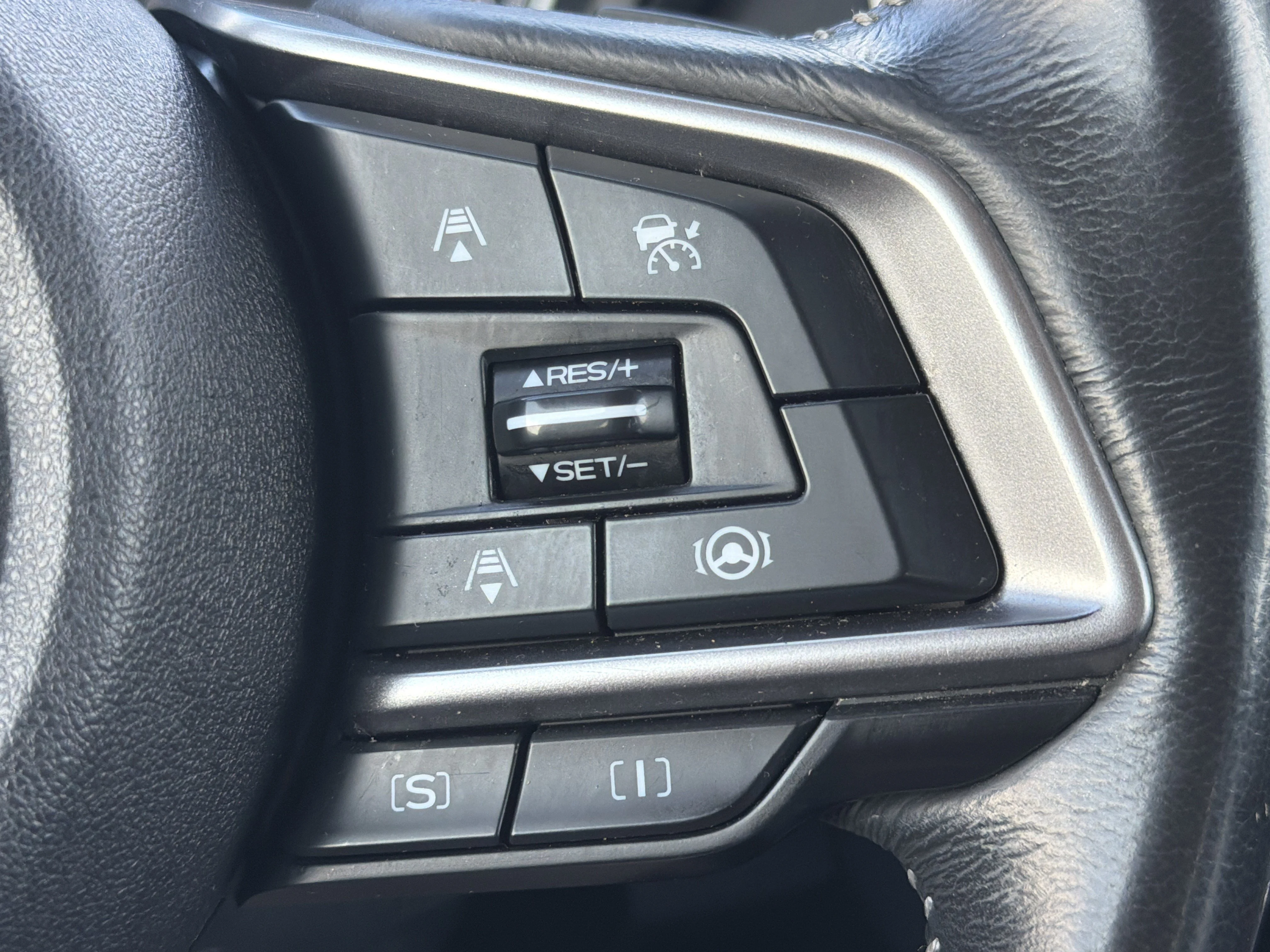 Used 2021 Magnetite Gray Metallic Subaru Limited image 30