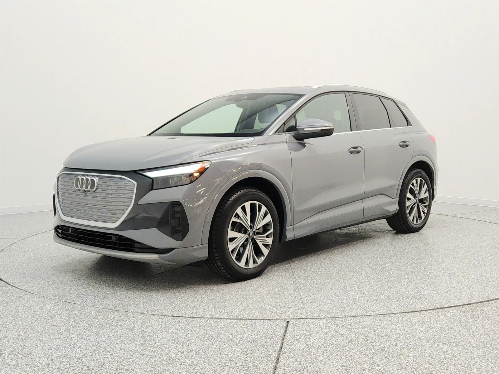 2023 Audi Q4 e-tron 40 Premium Plus's photo