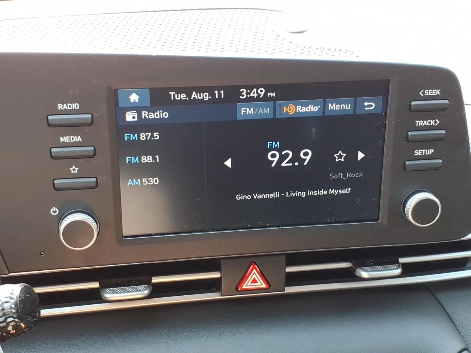 Certified Used 2025 Amazon Gray Hyundai SE image 18