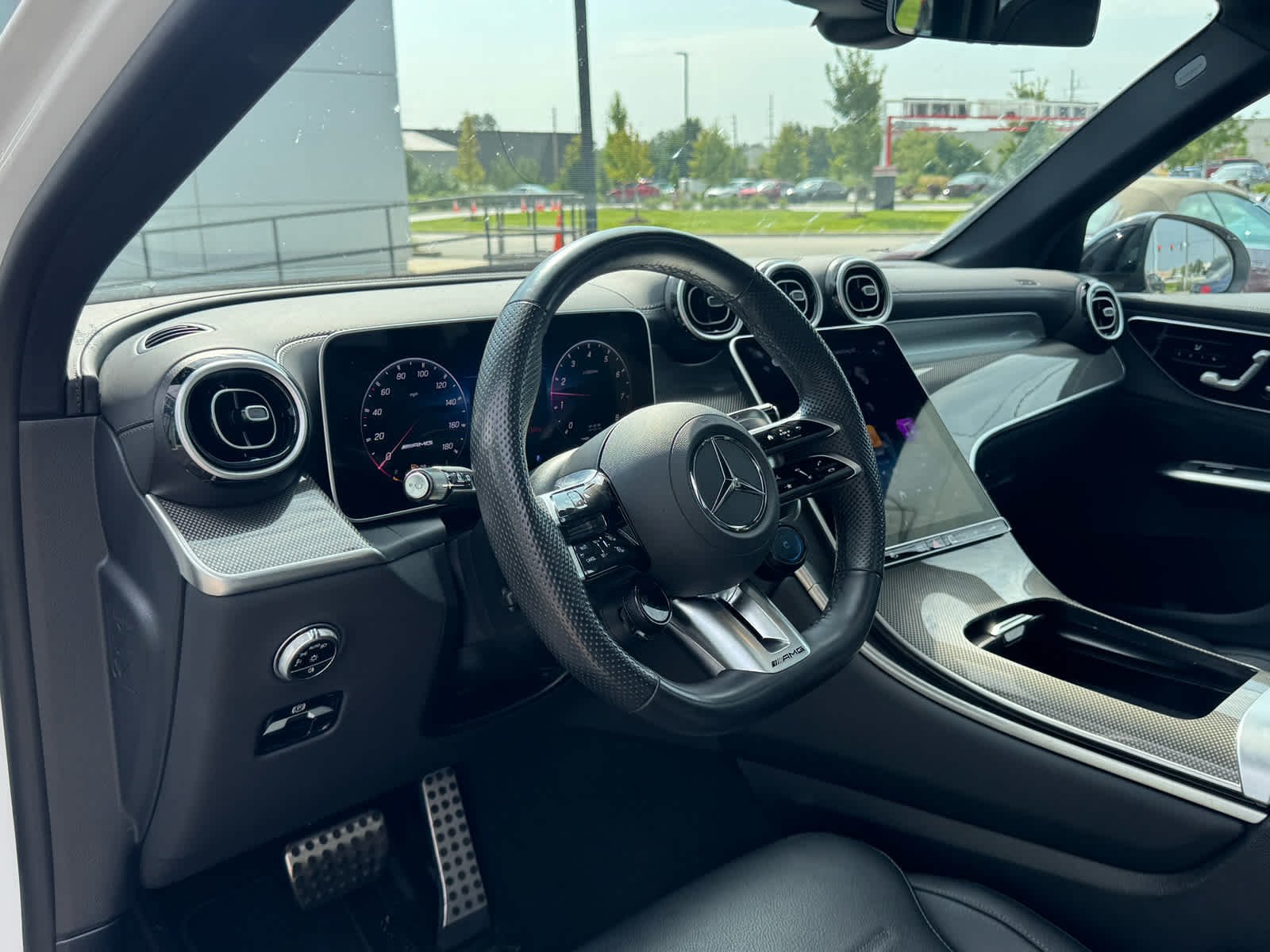 2025 Mercedes-Benz GLC AMG GLC43 - Photo 13