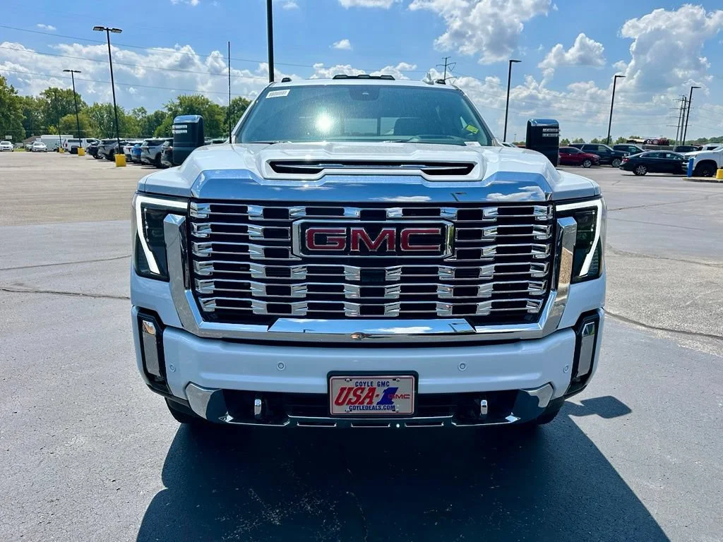 2026 GMC Sierra 2500HD Denali - Photo 10