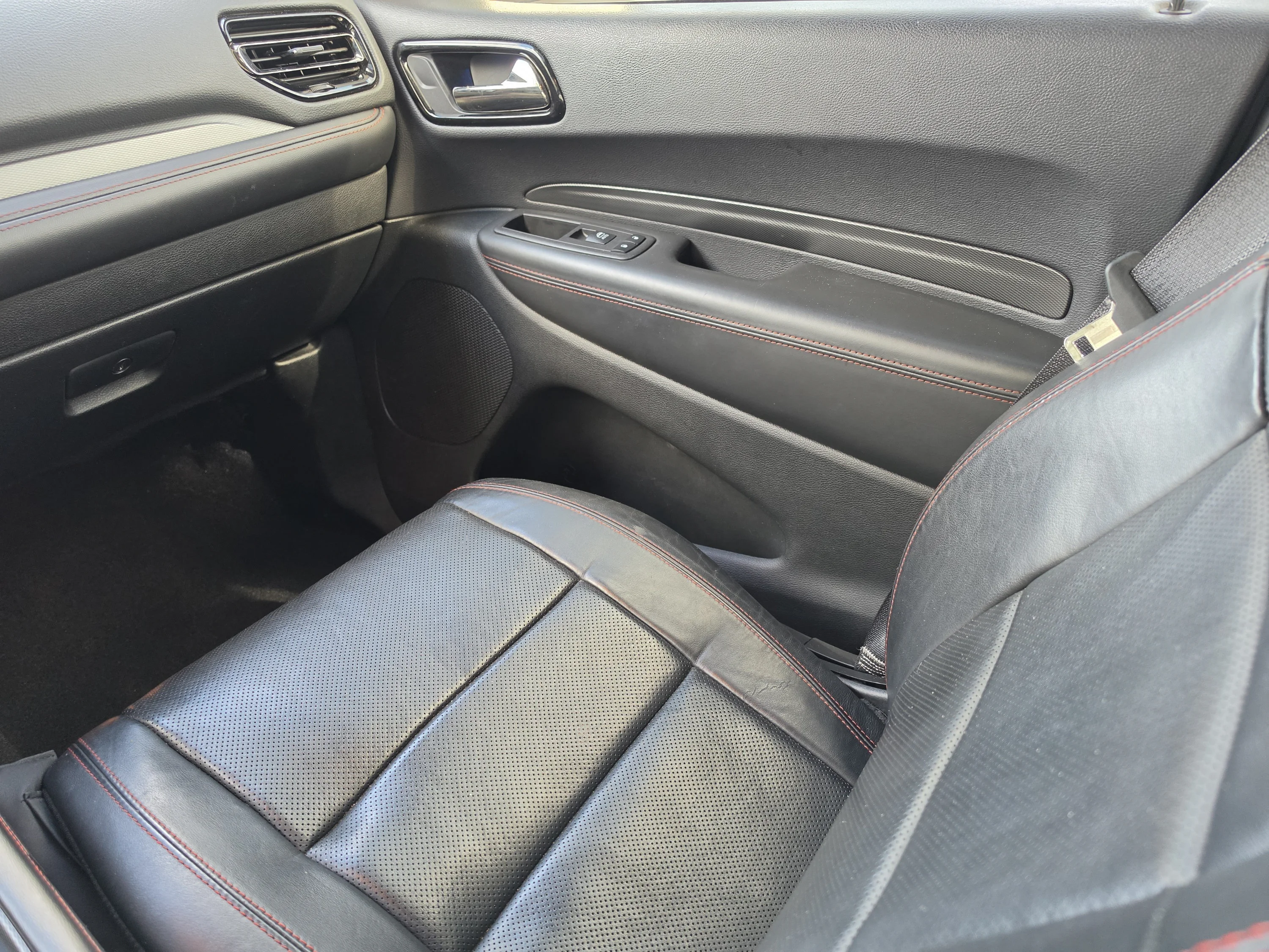 Used 2023 White Knuckle Clearcoat Dodge R/T Plus image 22