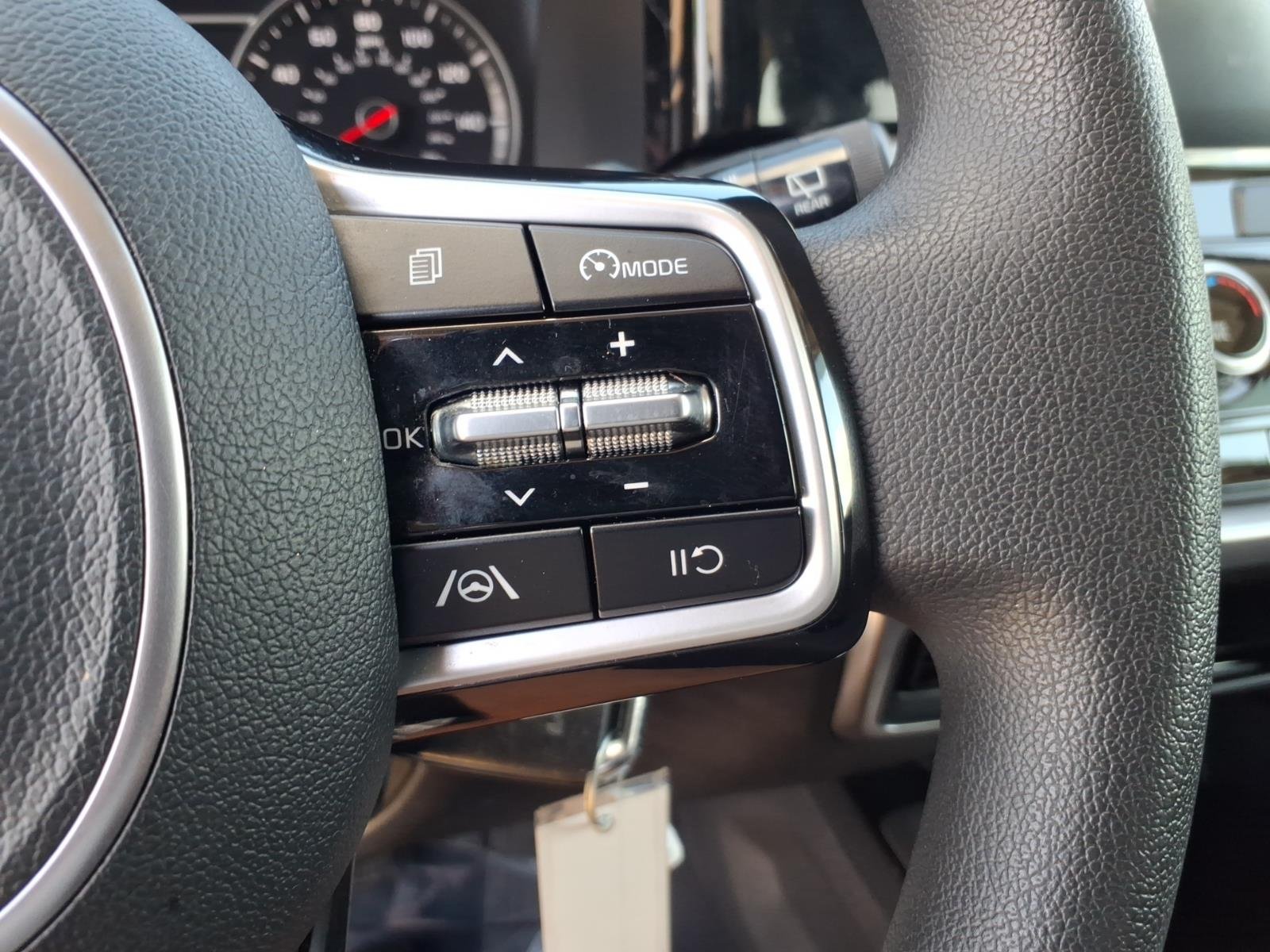 Used 2022 SILVER Kia LX image 24