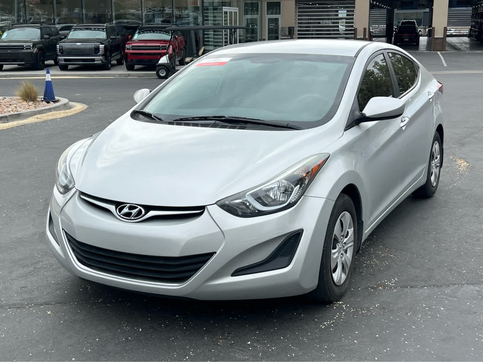 Used 2016 Hyundai Elantra SE with VIN 5NPDH4AE2GH663675 for sale in Lindon, UT