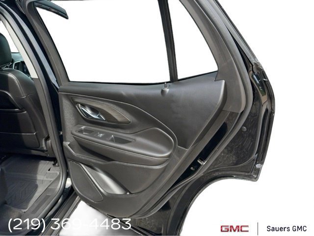 2022 GMC Terrain SLT - Photo 17
