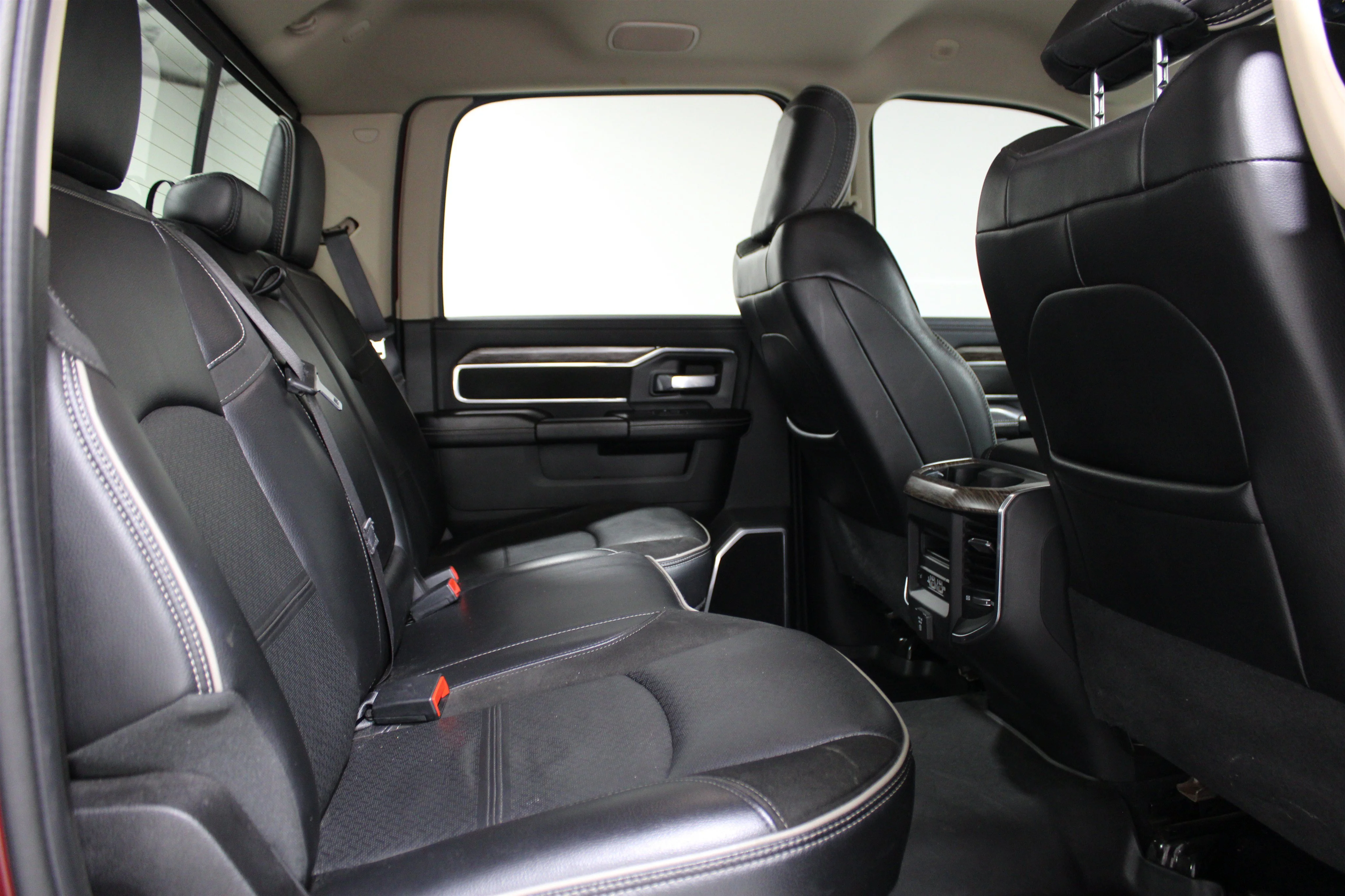 Used 2020 Delmonico Red Pearlcoat Ram Laramie image 21
