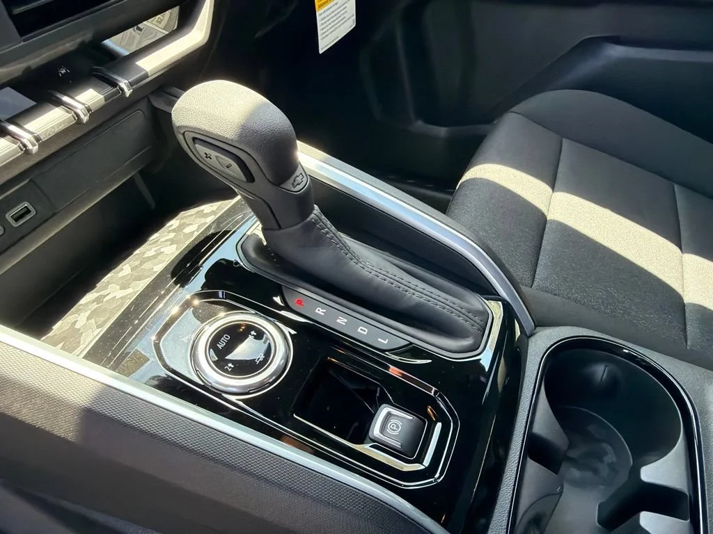 2026 Chevrolet Colorado Work Truck - Photo 11