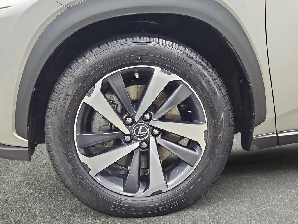 Used 2018 Gray Lexus 300h image 34