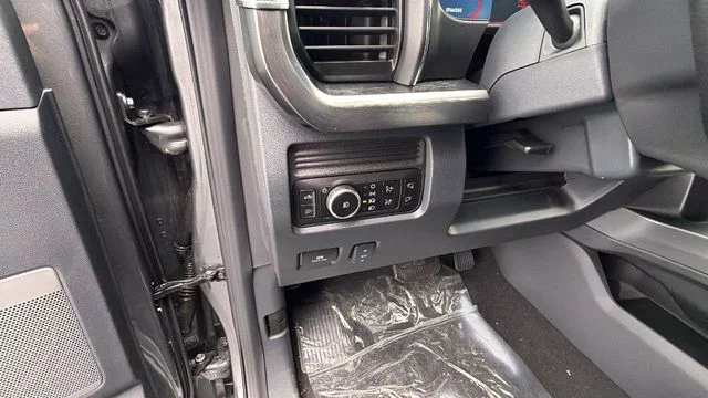 New 2026 Carbonized Gray Metallic Ford F-250® Lariat® image 33