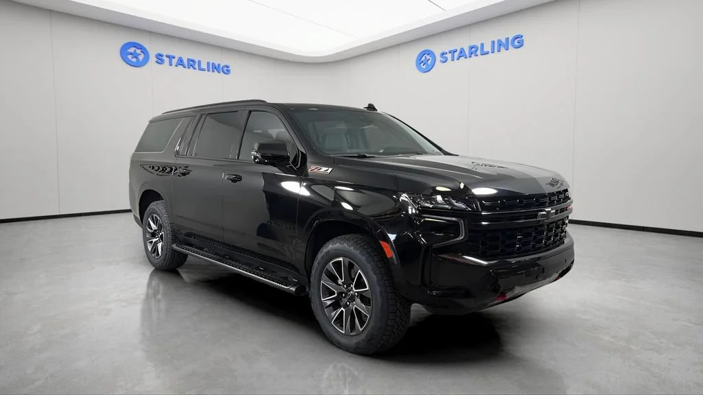 Used 2023 Black Chevrolet Z71 image 14