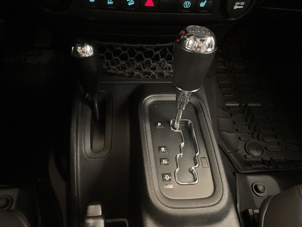 Used 2016 Gray Jeep Unlimited Rubicon image 15