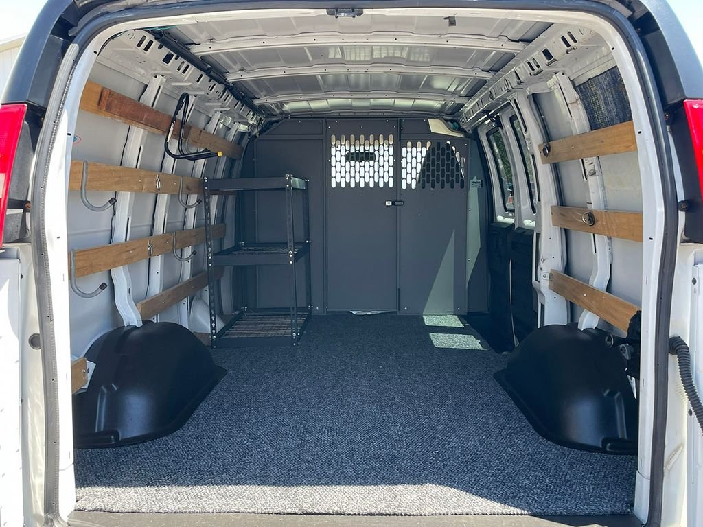 Used 2019 White GMC Work Van image 10