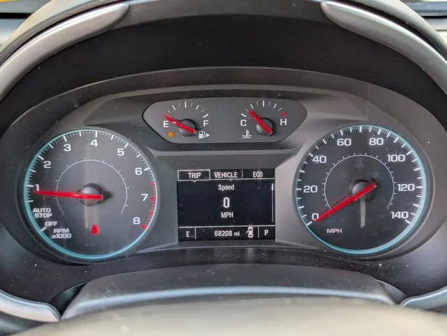 Used 2024 Summit White Chevrolet 1LT image 10