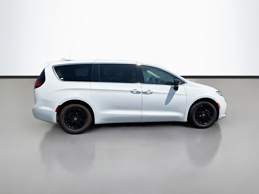 Used 2024 Bright White Clearcoat Chrysler Touring L image 4