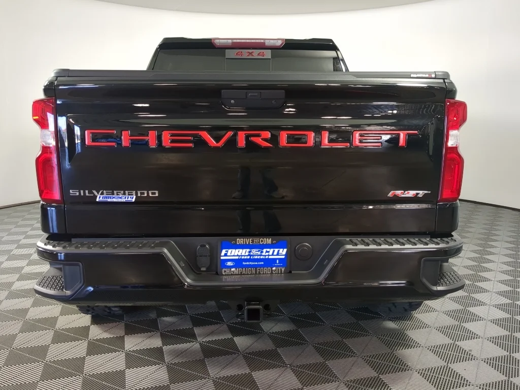 Used 2020 Black Chevrolet RST image 7