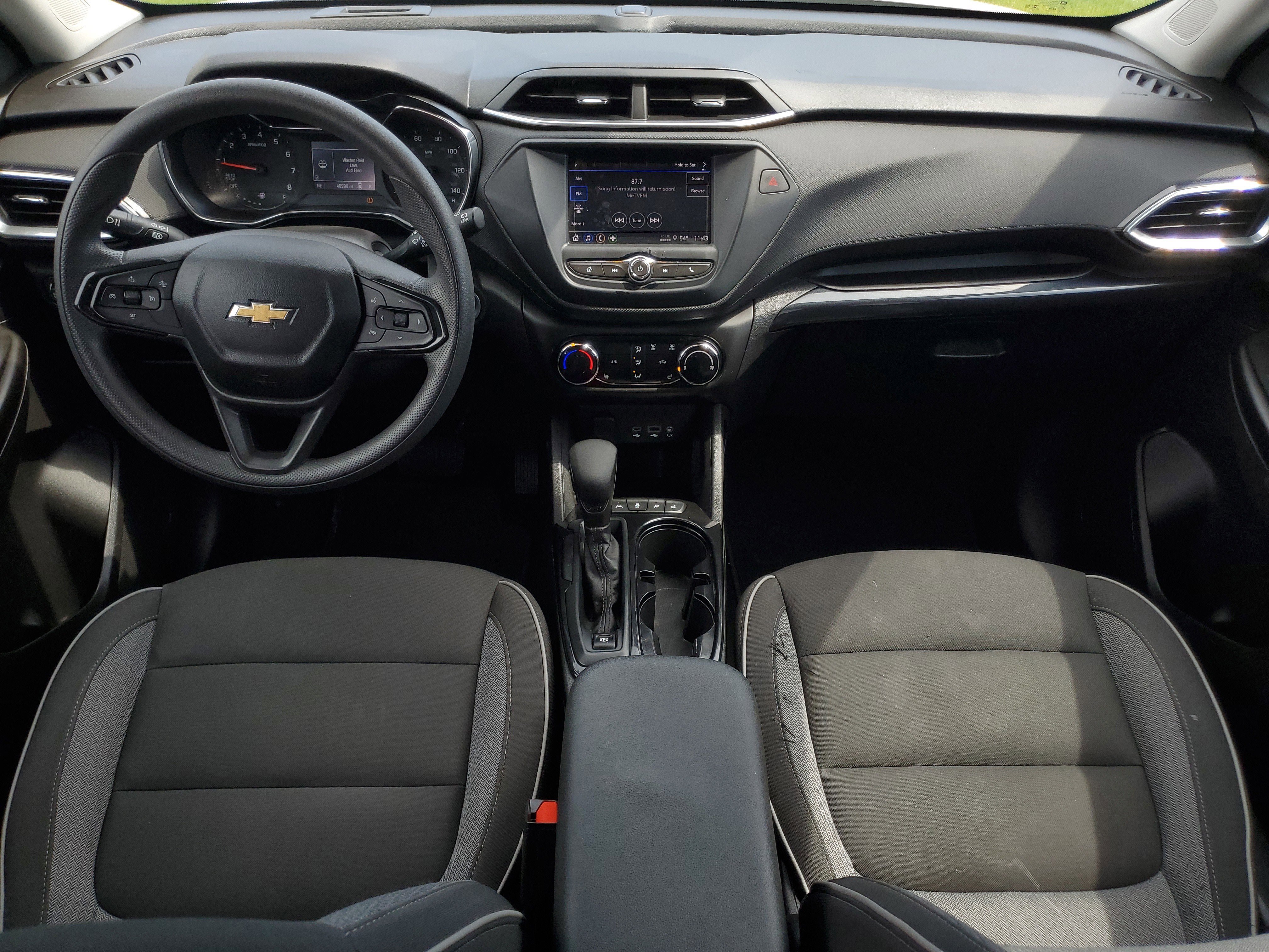 Used 2023 Summit White Chevrolet LT image 13