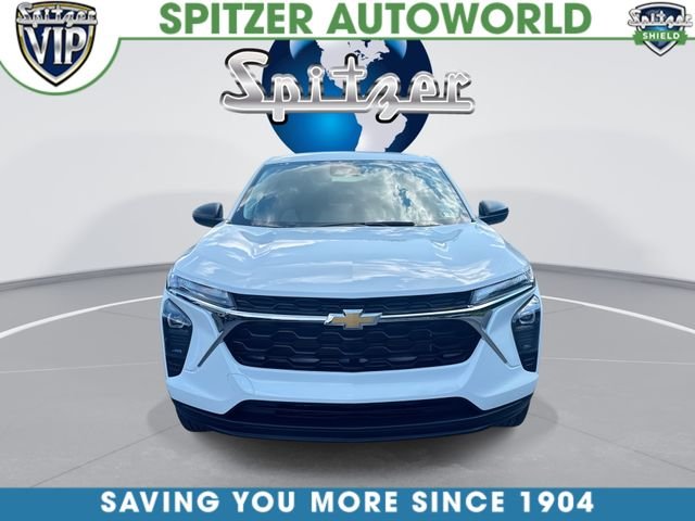 Used 2024 White Chevrolet LS image 3