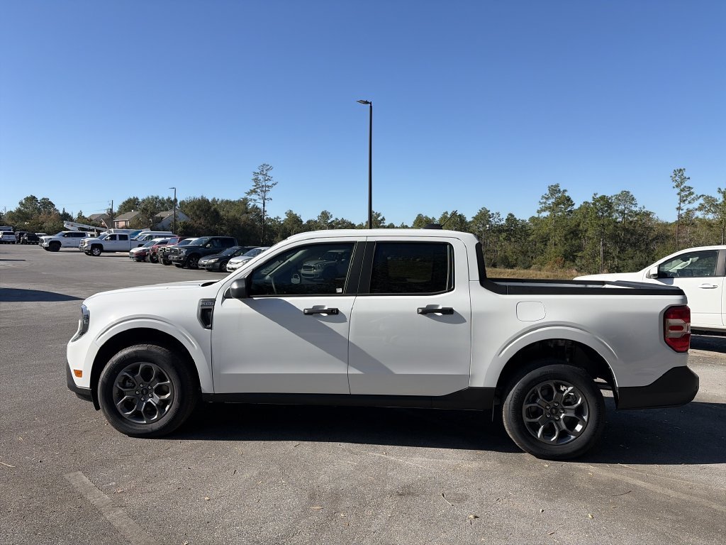 New 2026 Oxford White Ford XLT image 4