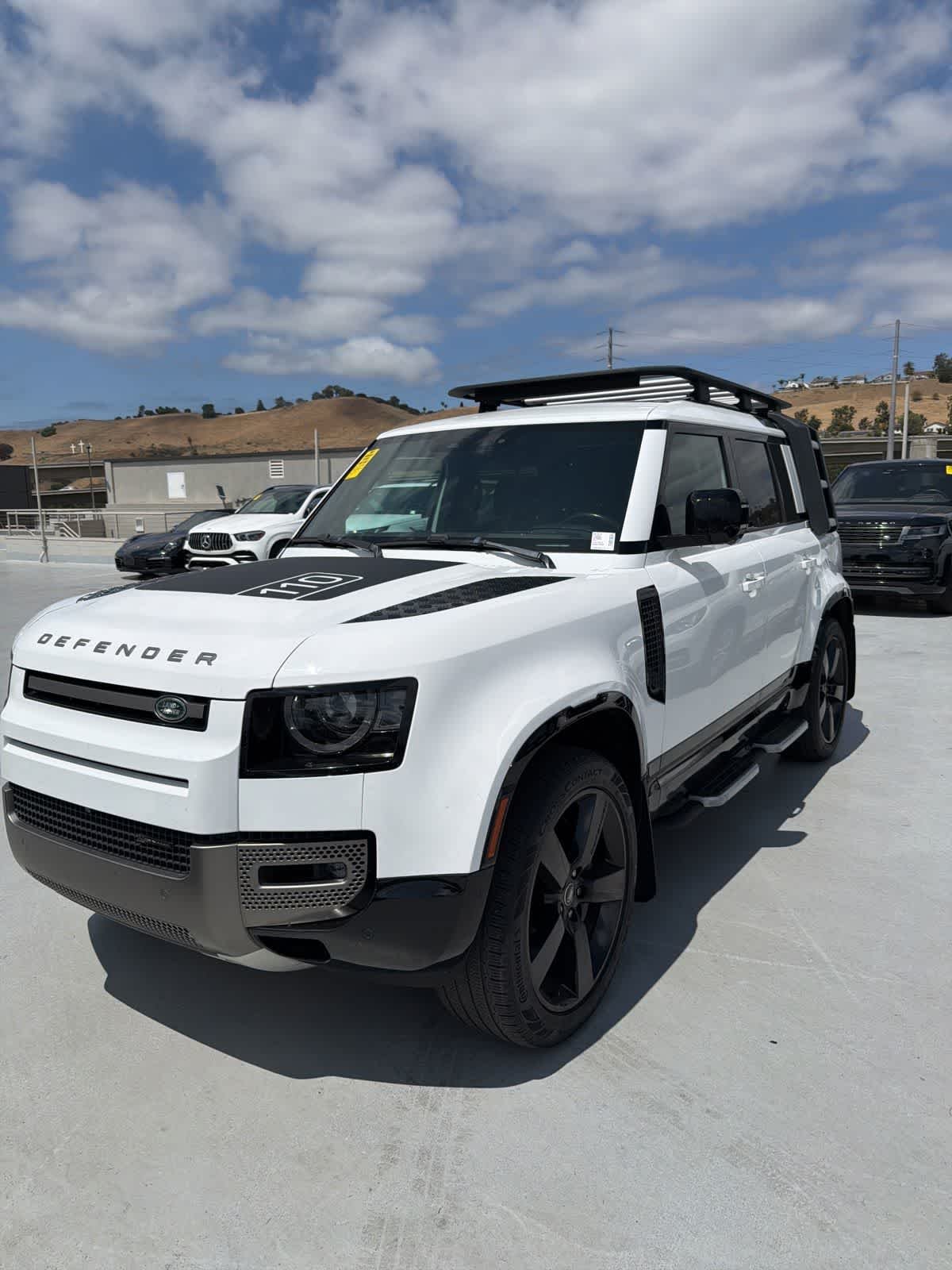 2022 Land Rover Defender X-Dynamic HSE's photo