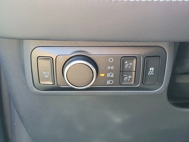 New 2026 Star White Metallic Tri-coat Ford Premium image 30