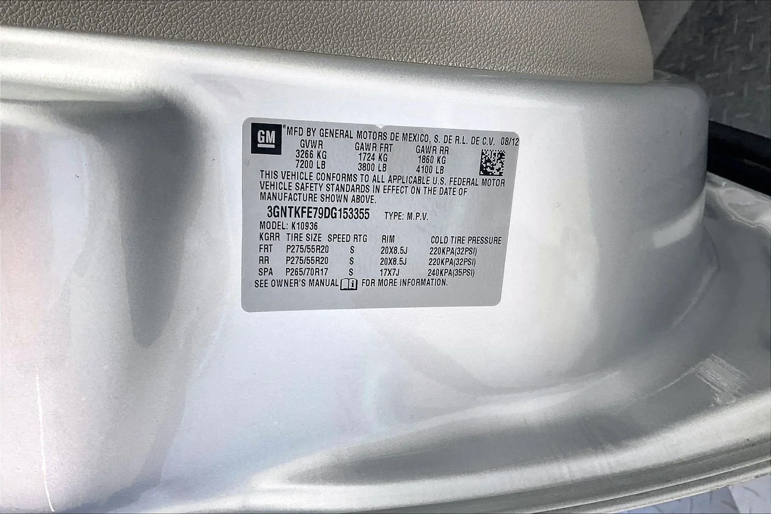 Used 2013 Silver Ice Metallic Chevrolet LT image 34