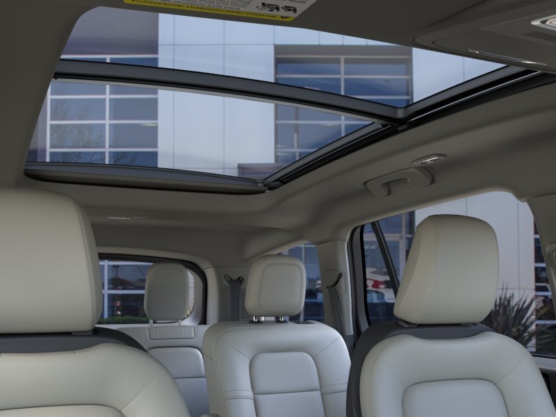 New 2026 Pristine White Metallic Tri-Coat Lincoln Premiere® image 22