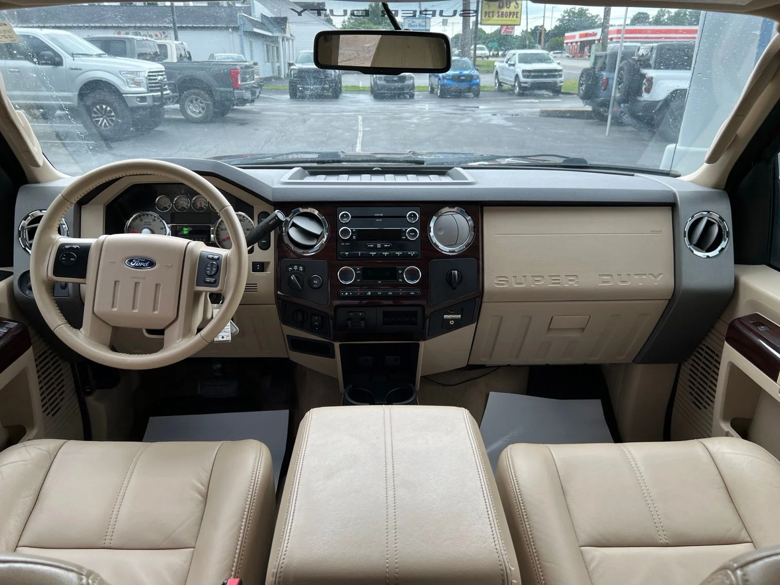 Used 2009 Royal Red Clearcoat Metallic Ford Lariat image 37