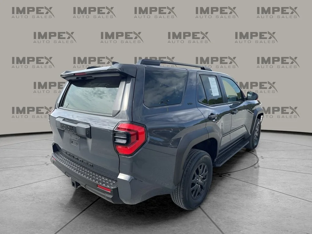 Used 2025  Toyota SR5 image 5