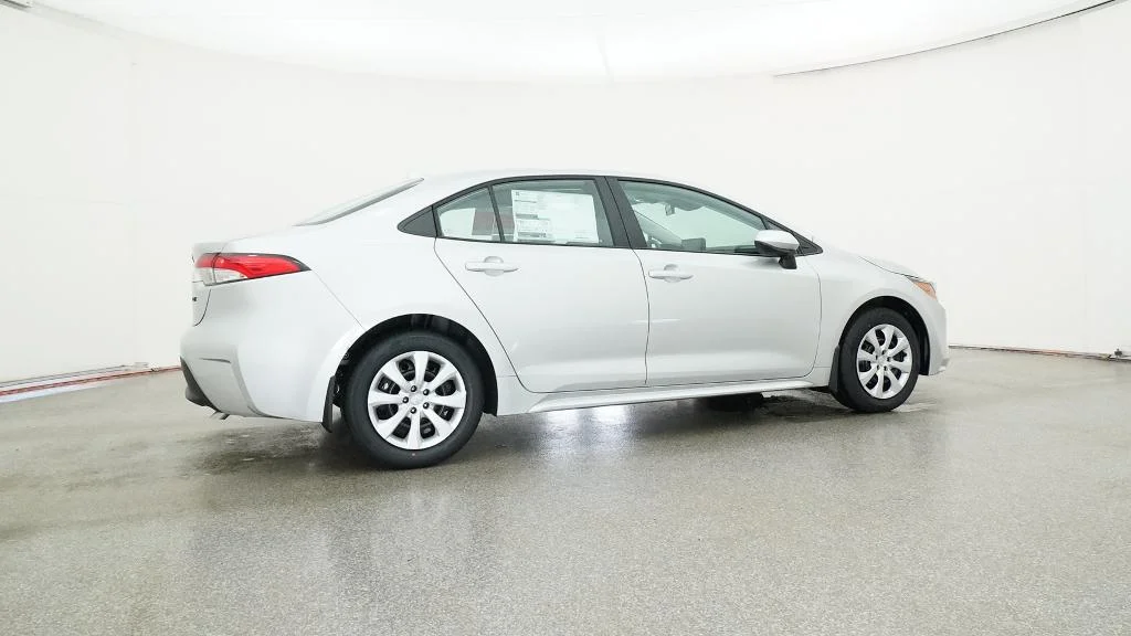 New 2026 Classic Silver Metallic Toyota LE image 15