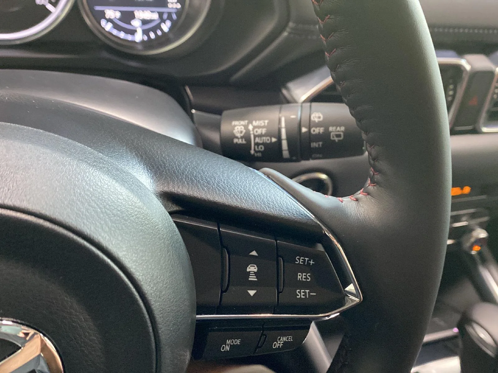 Used 2025 Rhodium White Metallic Mazda 2.5 S Carbon Edition image 30