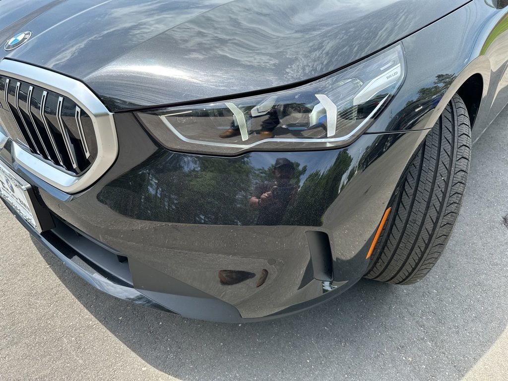 Used 2026 Black Sapphire Metallic BMW 530i xDrive image 29