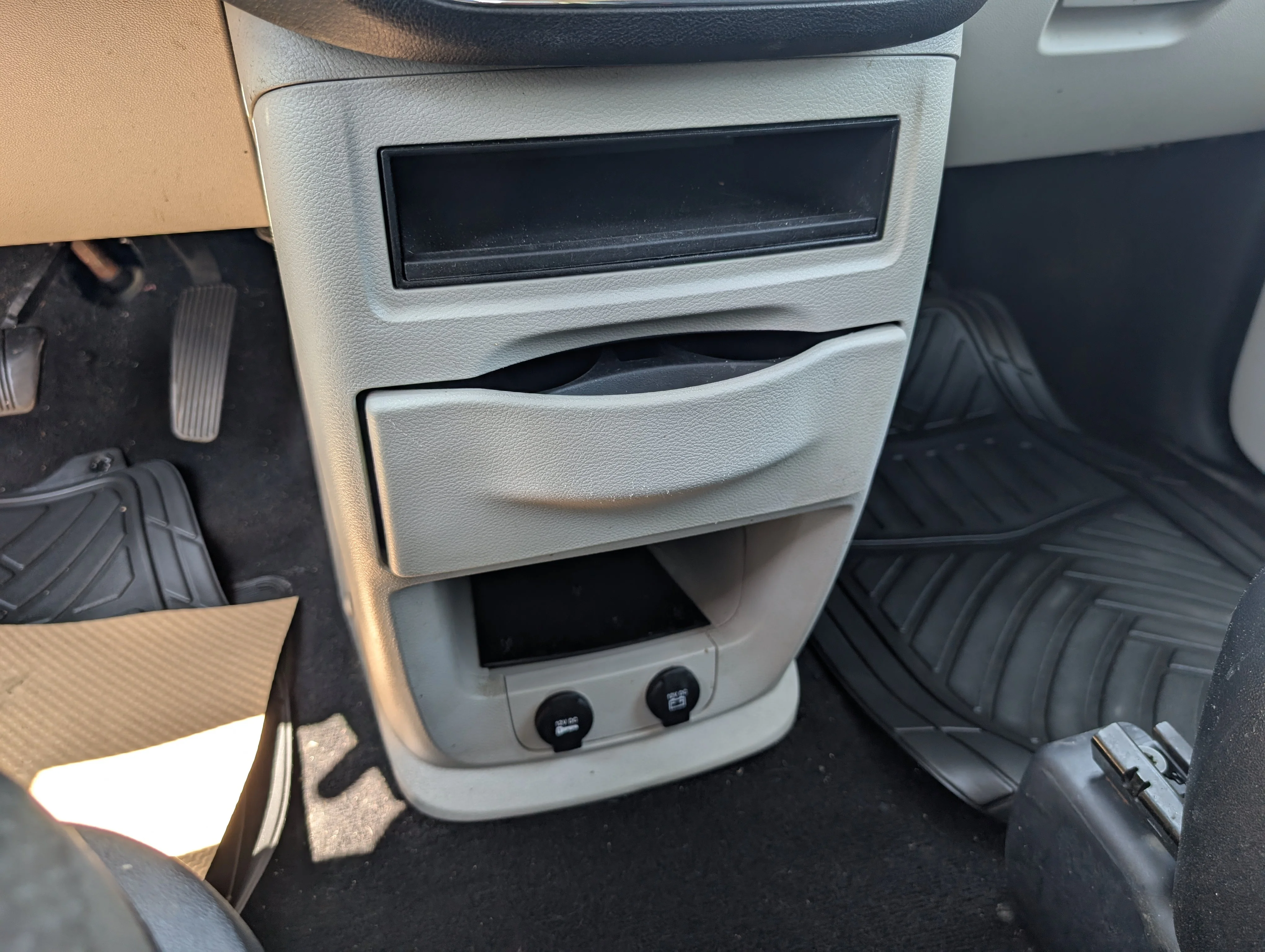 Used 2019 Bright White Dodge Canada Value Package image 28