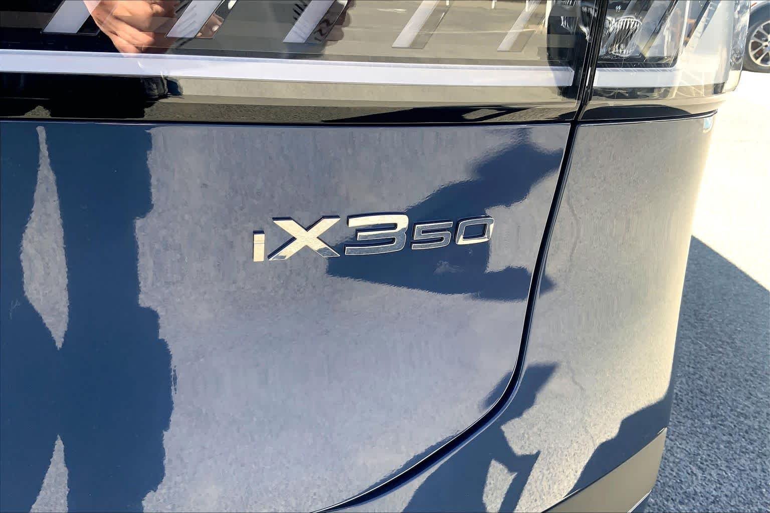New 2027 Ocean Wave Blue Metallic BMW 50 xDrive image 15