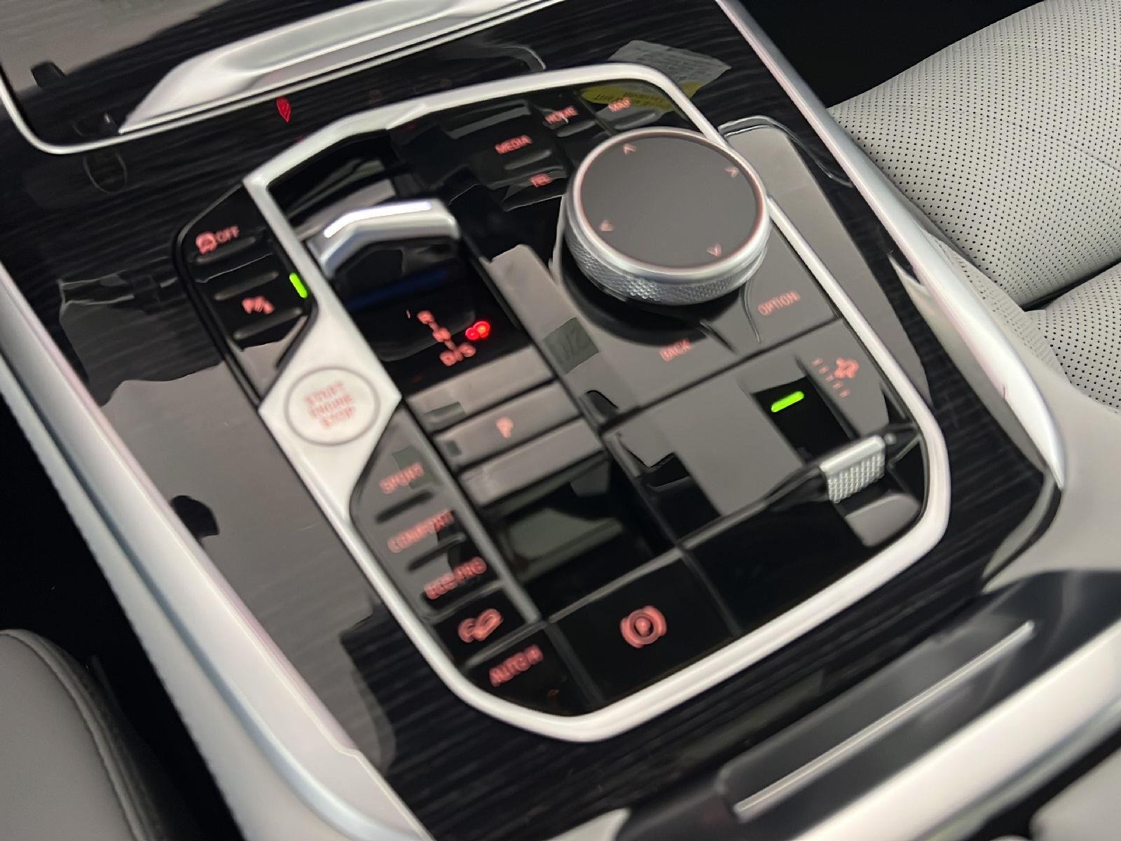 New 2027 Black Sapphire Metallic BMW xDrive40i image 27