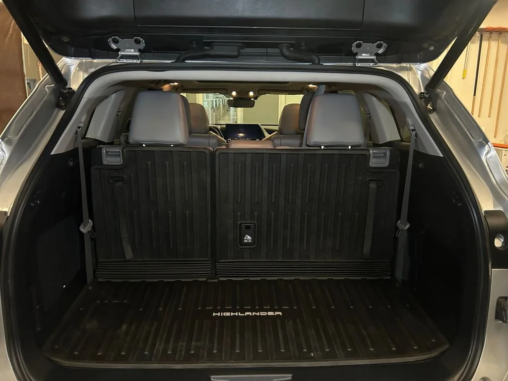 Used 2022 Celestial Silver Toyota Platinum image 23